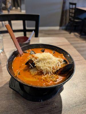 Rosè Seafood Jjamppong