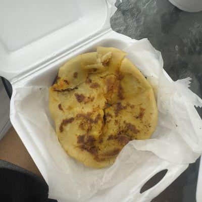 Muy seco y pequeño. Creo que pusieron el mío en el microondas después de que alguien lo masticara.