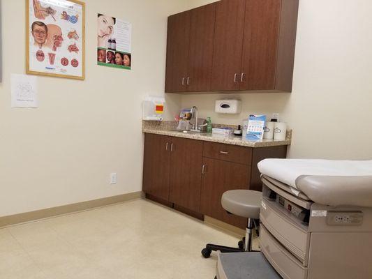 Douglas F Carrasco, MD