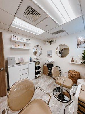 New Salon and location: 124 W 24th Street Ste 37, New York, NY 10011