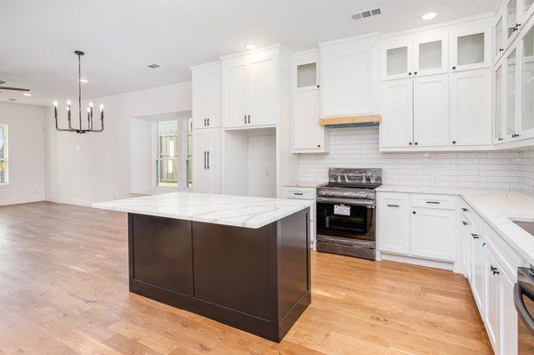Spacious kitchen! Come to see this gorgeous new Construction. 1927 Ingersoll, Dallas, TX