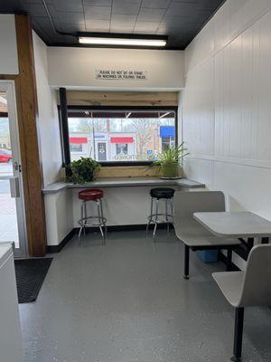 Annandale Laundromat