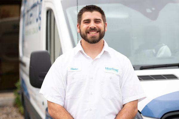 Tech ready for a drain cleaning in the North Dallas East Plano area.