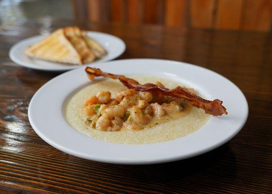 Spahr's at the Station