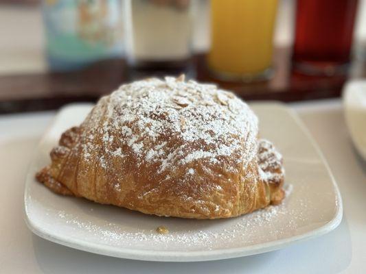 Common Bond Bistro & Bakery