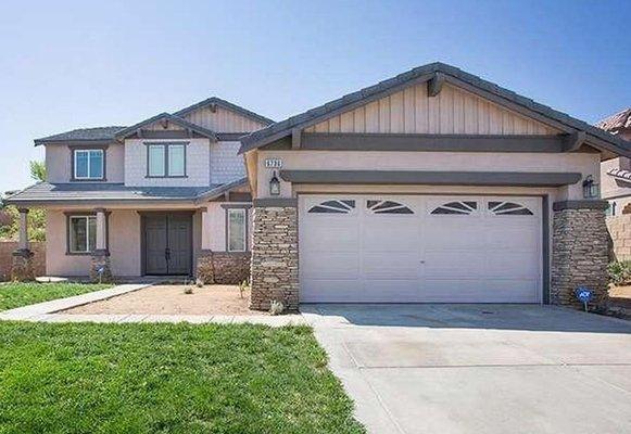 This Beautiful 4bed / 3bath West Palmdale home is available to rent / In the main level as you enter, you are greeted by a l...