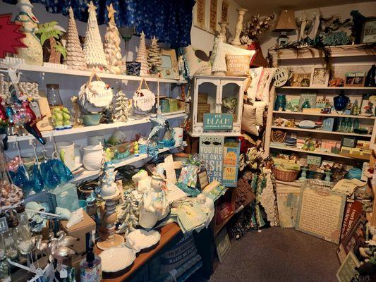 Colonial Charter Country Shoppe