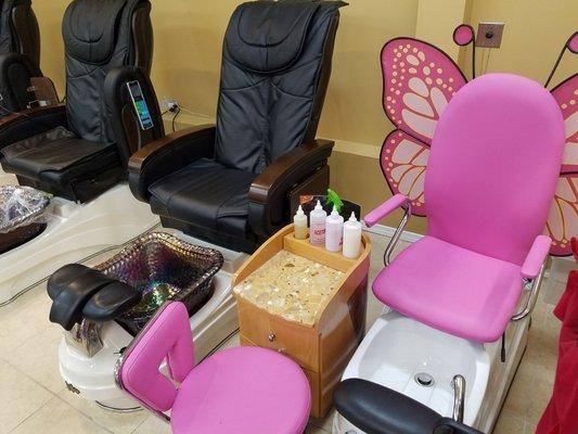 Pedicure chairs