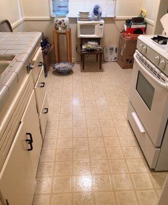 Her tears of joy were truly MOVING! #apartmentcleaning #deepcleaning #happy