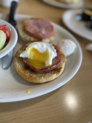 Eggs Benedict Combo (Hollandaise on the side)