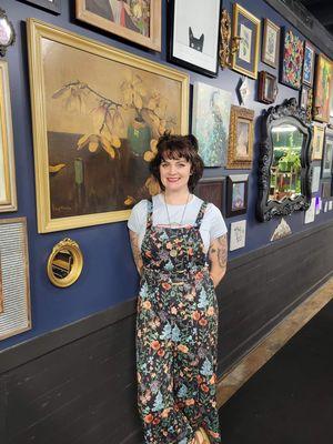 Hi! I am the new owner. I've completely redecorated the store. I've added many new things including 47 different vendors.