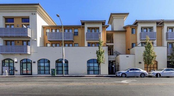 MacArthur Apartments!