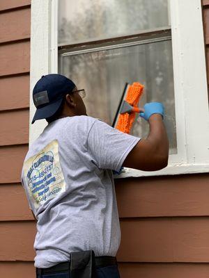 Solely Clean Solution