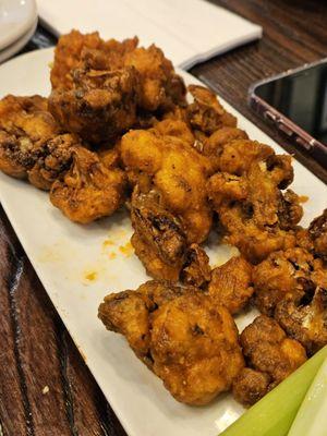 Cauliflower wings with honey Sriracha