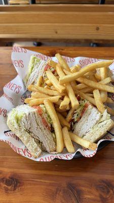 Club Sandwich & Fries