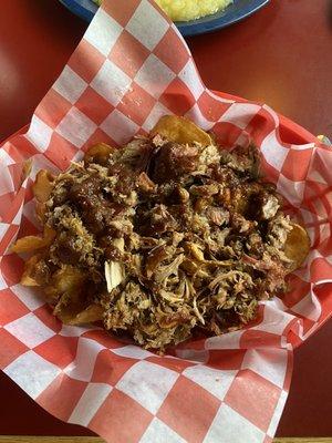 Bbq nachos with pulled pork