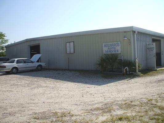 Molinaro's Auto Service
