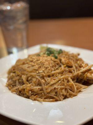 Pad Thai with chicken