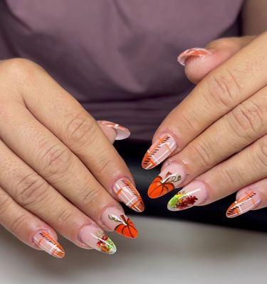Polished Nails will create unique nail designs, with expertise from our technicians who have over 15 years of experience.