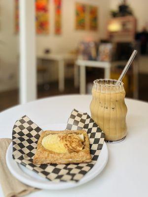apple pie and ice latte