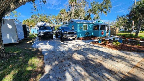 Earl's fixed both my van and my truck (pictured here) even after others had made them worse. They were fair, fast, and, effective.