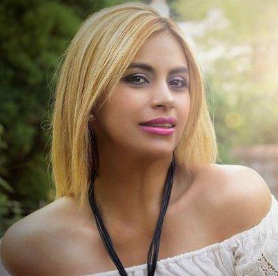 Ligia - Licensed Sales Professional