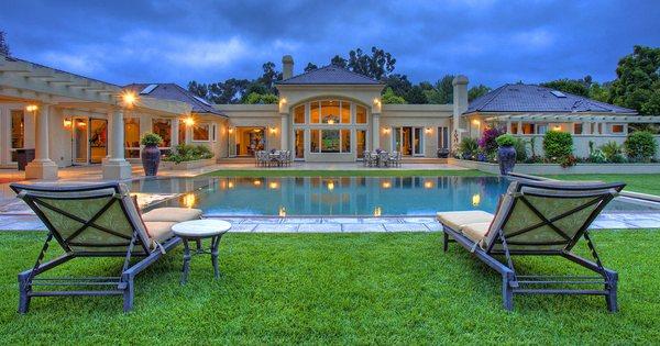 Brittany Cartagena - Century 21 Mike Bowman