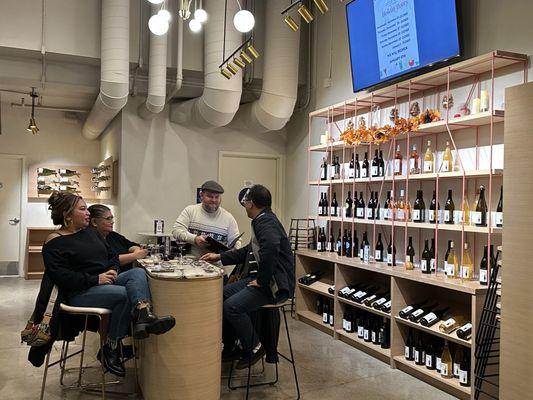 Coco Noir Wine Shop & Bar