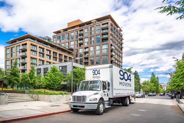 904 Movers