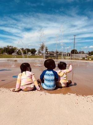 They love the splash pad