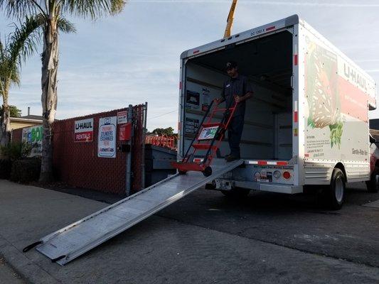 U-Haul Neighborhood Dealer