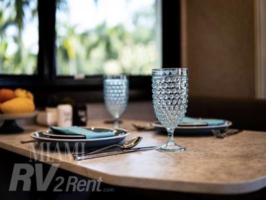 Jayco rv, Miamirv2rent.com
Motorhome
Class c
Redhawk
Miami rv rental