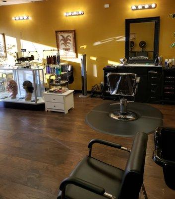 Welcome to Studio Glam Salon & Hair Replacement!