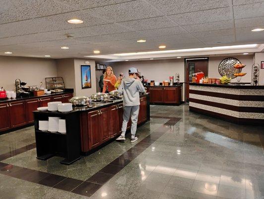 Drury Inn & Suites St. Louis Fairview Heights