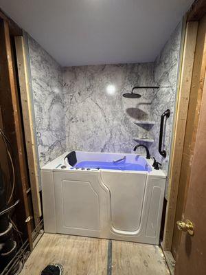 BlueWave Renovations