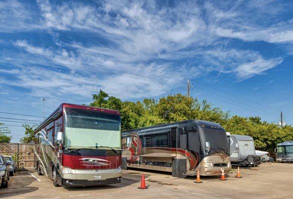 Mayes RV & Boat Storage