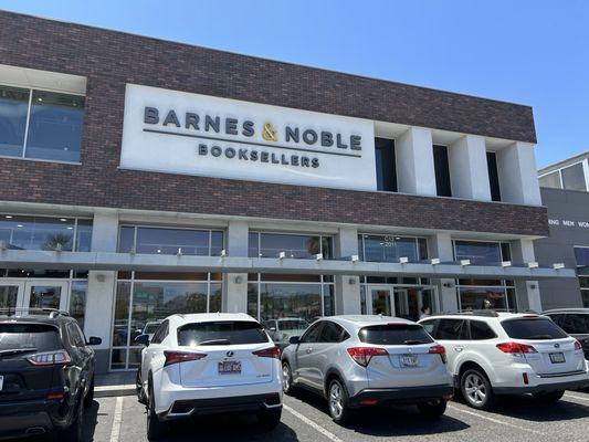 Barnes & Noble