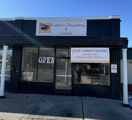 Eyebrow Threading