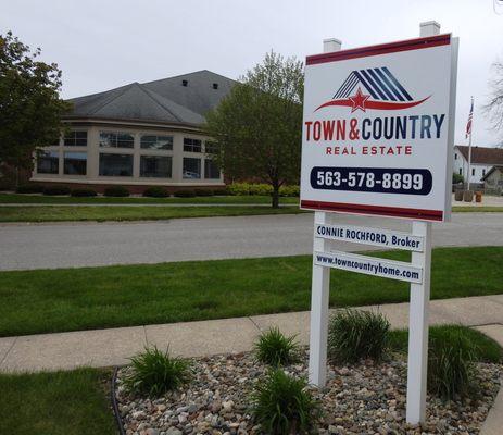 Town and Country Real Estate