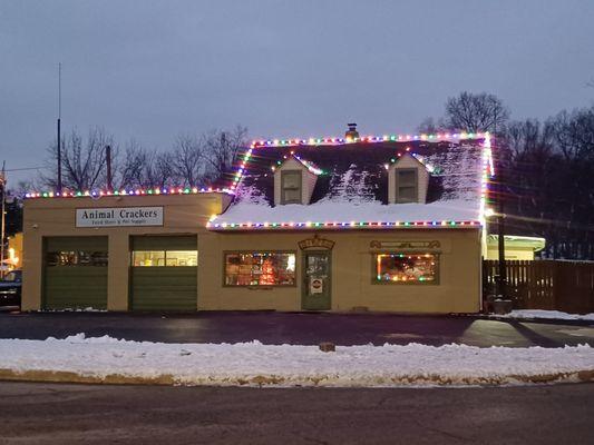 Animal Crackers Feed Store & Pet Supply