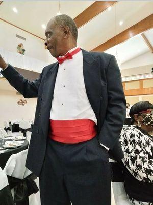 . Picked up this nice shirt from InStyle, nice accessory section. Felt very "in style" . Thanks InStyle.