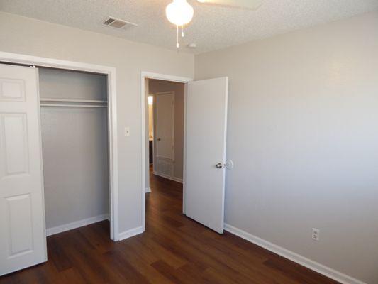 River Oaks Apartments