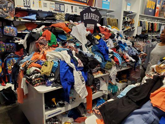 Why shop here when this is what you're met with as soon as you step inside? It was a Tues following a regular wknd.