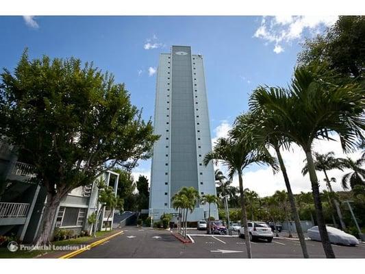 Pearlridge Gardens & Tower