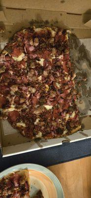 Bianco Meat lovers with thin crust