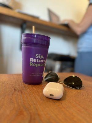 Pumpkin spice latte w/coconut milk 5/5 recommend and it's in a reusable cup. A first for coffee shops and a win.