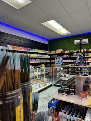 Cloudy’s Smoke Shop