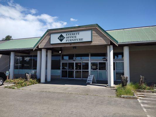 Everett Office Furniture
