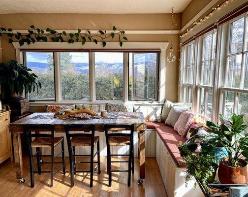 Chanticleer Inn