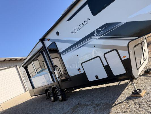 Downshift Mobile Detail